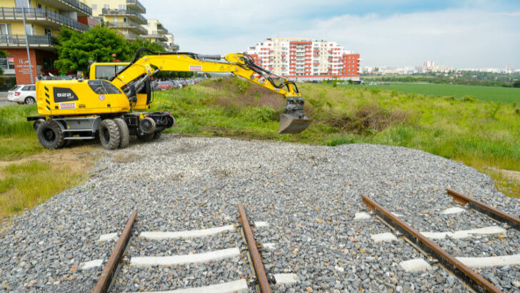 Stavba nové tramvajové tratě ze Sídliště Barrandov do Holyně odstartovala