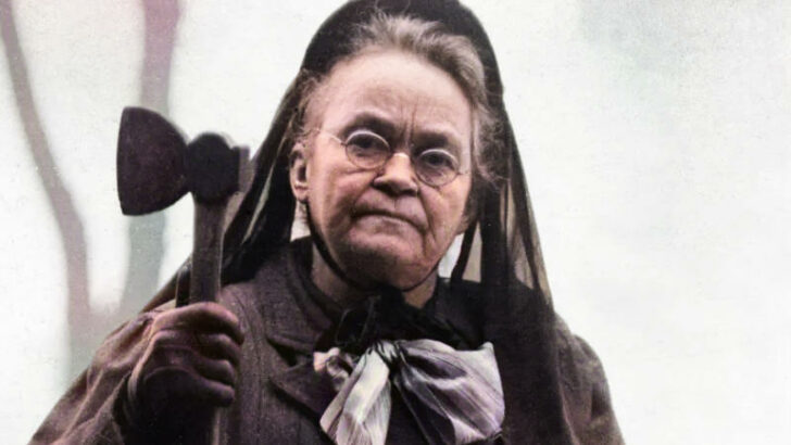 Přepadala bary se sekyrou. Carrie Nation a její uvědomělý boj za prohibici